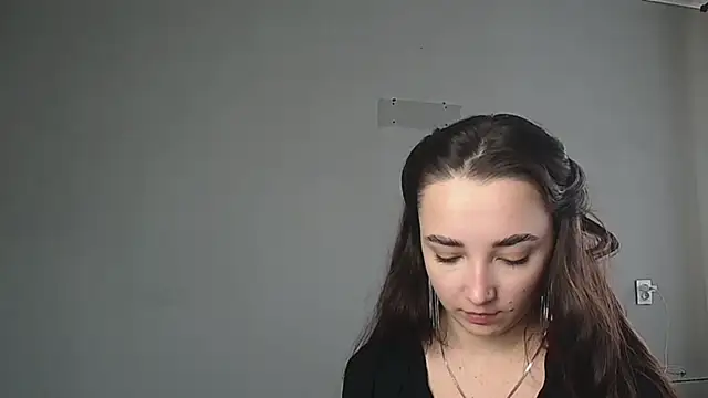 Eva Gloryy online show from 03-17-26, 12:52