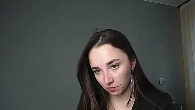 Eva Gloryy online show from 05-04-26, 04:03
