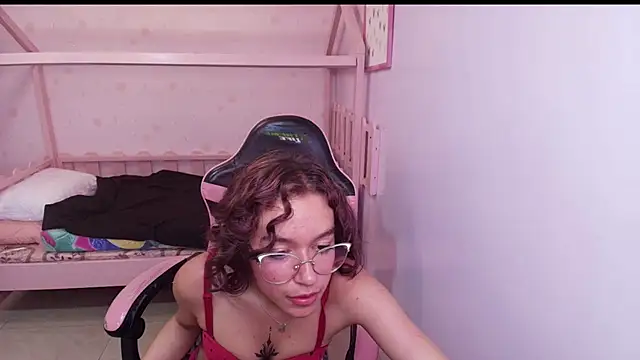 kassandra ch  online show from 01-22-25, 09:35