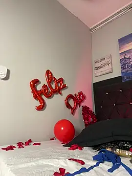 Lili  taylor online show from 02-15-25, 02:11