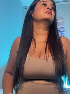 Lili  taylor online show from 03-06-25, 02:08