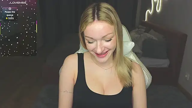 MargaretSweet1 online show from 05-12-26, 01:14