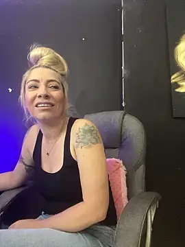 viktoria davis  online show from 01-07-26, 09:50