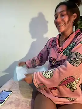 zoe storm online show from 03-18-25, 10:58