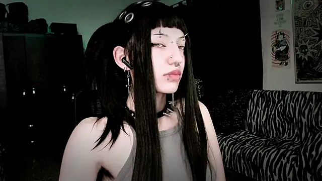 roxy toxic online show from 03-24-26, 01:32