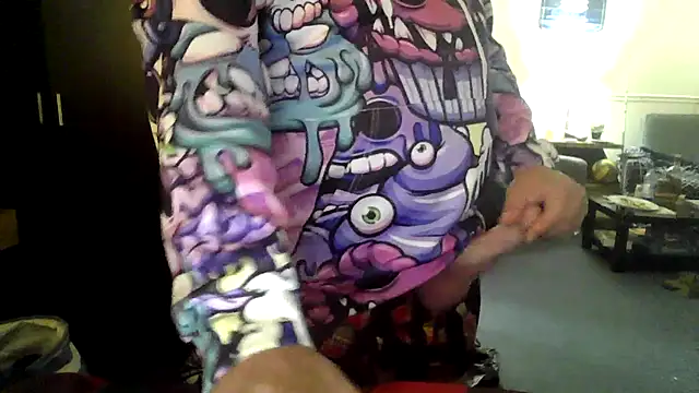 Snapshot of yourcourage1 chatting on 10-30-25, 04:36 yourcourage1 online show from 10-30-25, 04:36