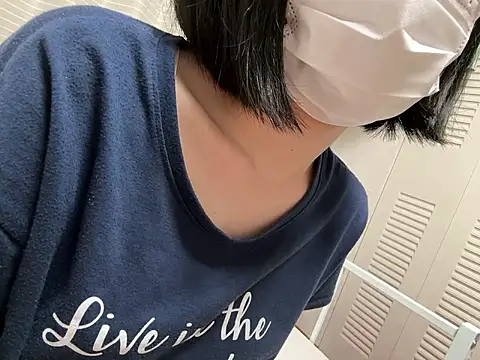 Snapshot of riri_riri_jp chatting on 05-20-26, 11:27 riri riri jp online show from 05-20-26, 11:27