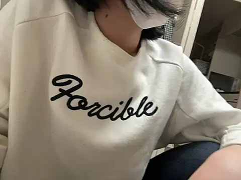 Snapshot of riri_riri_jp chatting on 05-24-26, 12:21 riri riri jp online show from 05-24-26, 12:21
