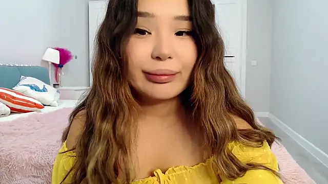 Snapshot of Minamin_20 chatting on 09-13-25, 02:28 Minamin 20 online show from 09-13-25, 02:28