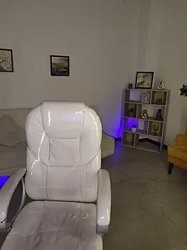 Nicole Foxx  online show from 11-06-25, 07:37