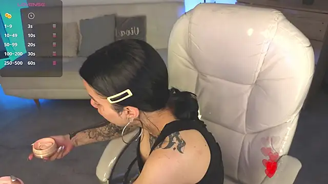 Nicole Foxx  online show from 02-05-26, 07:18