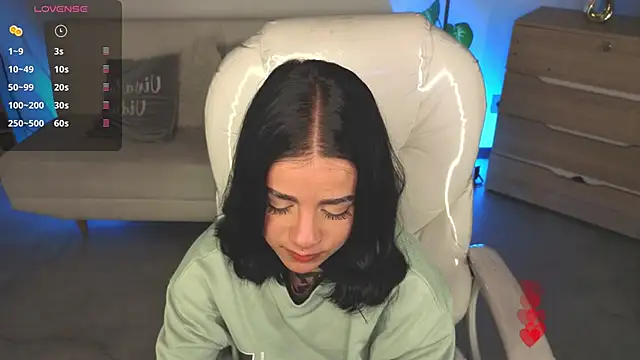 Nicole Foxx  online show from 03-09-26, 08:35