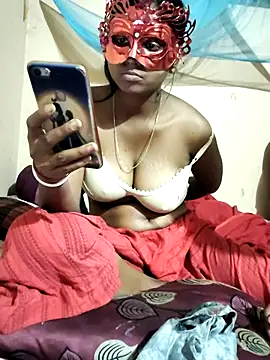Snapshot of Babygard110 chatting on 04-16-26, 04:19 Babygard110 online show from 04-16-26, 04:19