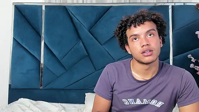 Snapshot of DanteAndKyle chatting on 01-21-25, 03:10 DanteAndKyle online show from 01-21-25, 03:10