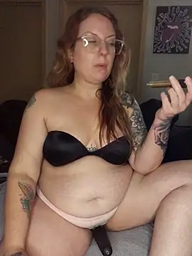 TattedMamaXOXO online show from 09-08-25, 03:22