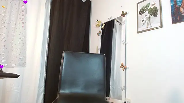 Snapshot of SophiaJohnson_17 chatting on 10-03-25, 08:50 SophiaJohnson 17 online show from 10-03-25, 08:50