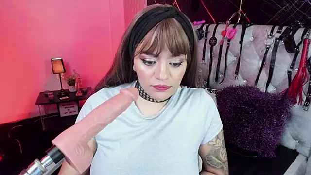 victoria  floyd online show from 05-25-26, 10:16