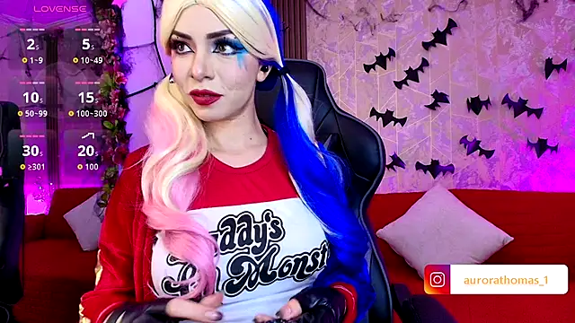 Aurora thomas  1 online show from 11-02-25, 04:04