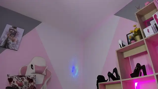 RayaCarr  online show from 10-21-25, 12:39