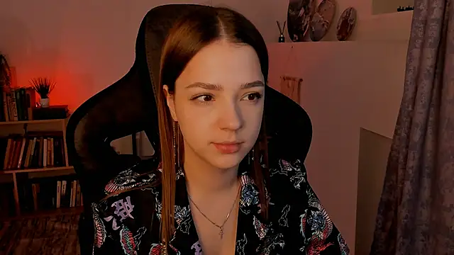 PamBeesly online show from 01-25-25, 03:09