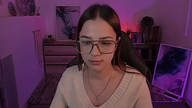 PamBeesly online show from 02-01-25, 11:43