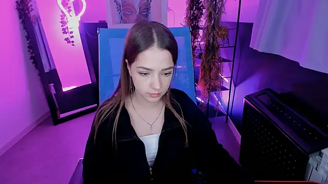 PamBeesly online show from 03-08-25, 11:16