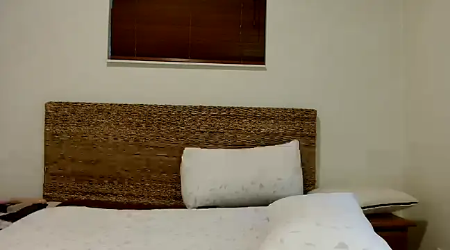 Godessofpleasxa online show from 03-02-25, 04:28