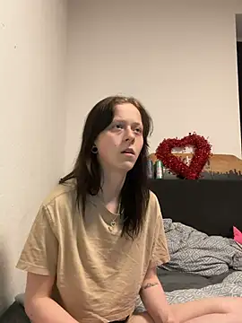 Ciara2004 online show from 04-19-26, 06:10