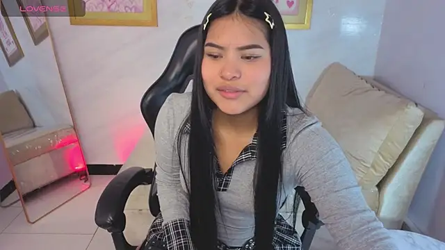 Paulette v online show from 04-01-26, 01:41