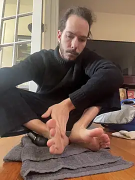 Prolapse Pig online show from 01-11-26, 06:02