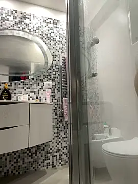 Snapshot of Greeneyes0820 chatting on 01-25-25, 02:03 Greeneyes0820 online show from 01-25-25, 02:03