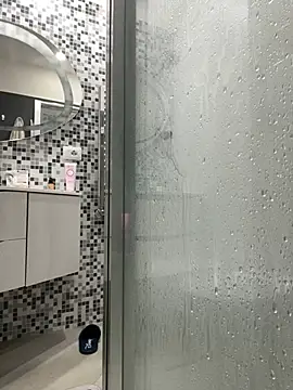 Snapshot of Greeneyes0820 chatting on 01-27-25, 02:24 Greeneyes0820 online show from 01-27-25, 02:24