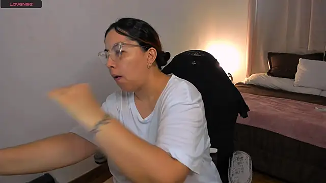 brithany olson25 online show from 09-11-25, 09:15