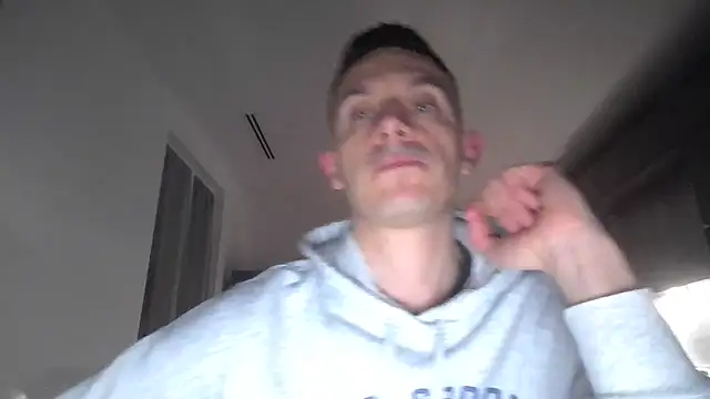 Snapshot of Masterclassyfeet chatting on 02-07-25, 10:52 Masterclassyfeet online show from 02-07-25, 10:52