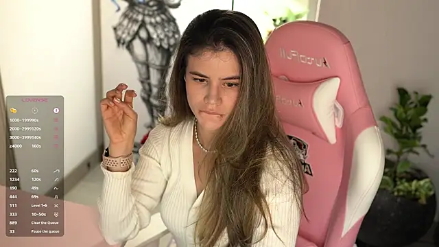 Snapshot of tatiana__cortes18 chatting on 04-05-26, 08:50 tatiana cortes18 online show from 04-05-26, 08:50