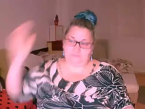 mayamayx online show from 12-13-25, 07:53