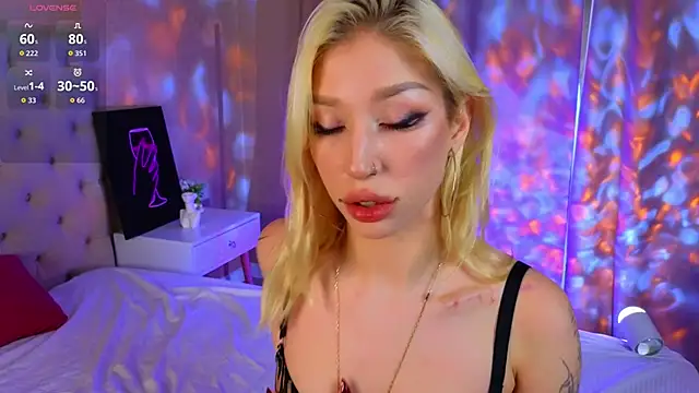 SallyCha online show from 11-17-25, 06:52