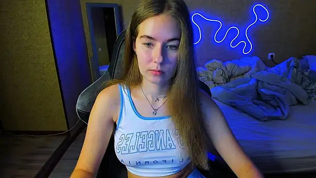 EmilyPaw online show from 06-02-26, 07:05