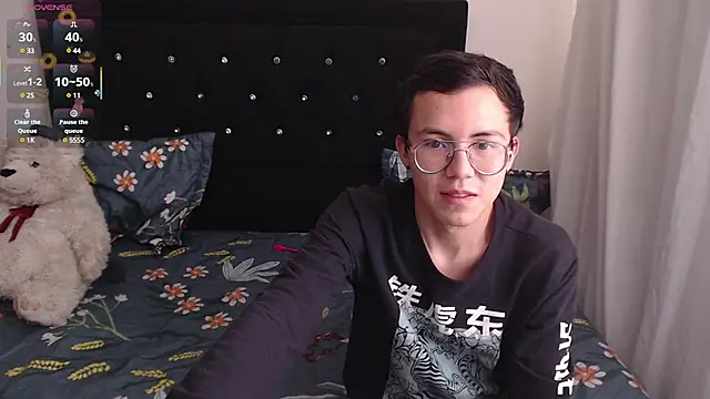 Tina 4 Charlie online show from 02-20-25, 04:14