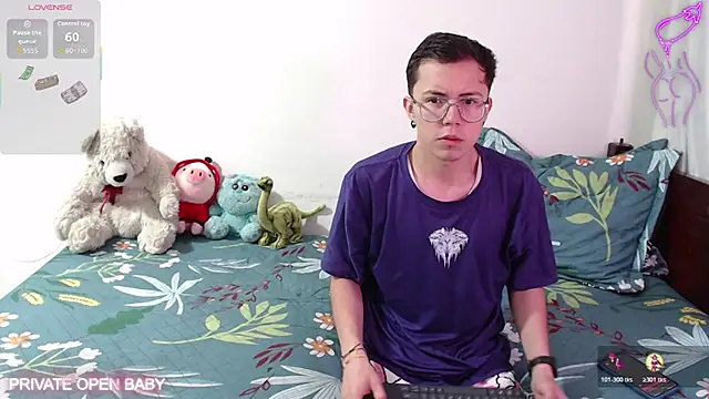 Tina 4 Charlie online show from 10-17-25, 01:03