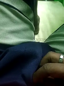 Snapshot of Raj41 chatting on 03-02-25, 02:21 Raj41 online show from 03-02-25, 02:21