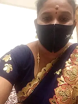 Snapshot of Tamil_Aathira chatting on 02-14-25, 06:19 Tamil Aathira online show from 02-14-25, 06:19