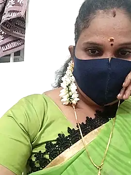 Snapshot of Tamil_Aathira chatting on 03-16-25, 04:56 Tamil Aathira online show from 03-16-25, 04:56