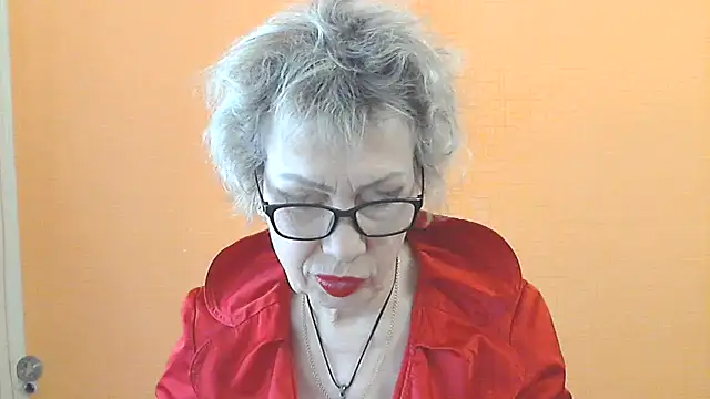 Snapshot of NessyJenixs chatting on 04-26-26, 07:17 NessyJenixs online show from 04-26-26, 07:17