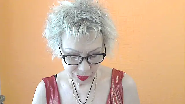Snapshot of NessyJenixs chatting on 05-27-26, 06:43 NessyJenixs online show from 05-27-26, 06:43