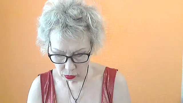 Snapshot of NessyJenixs chatting on 06-07-26, 07:01 NessyJenixs online show from 06-07-26, 07:01