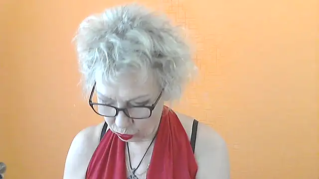 Snapshot of NessyJenixs chatting on 06-14-26, 06:37 NessyJenixs online show from 06-14-26, 06:37