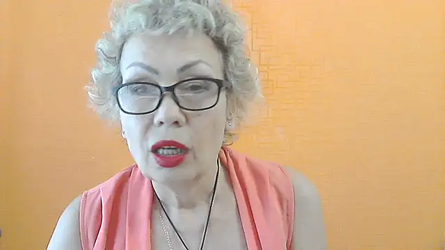 Snapshot of NessyJenixs chatting on 06-27-26, 07:13 NessyJenixs online show from 06-27-26, 07:13