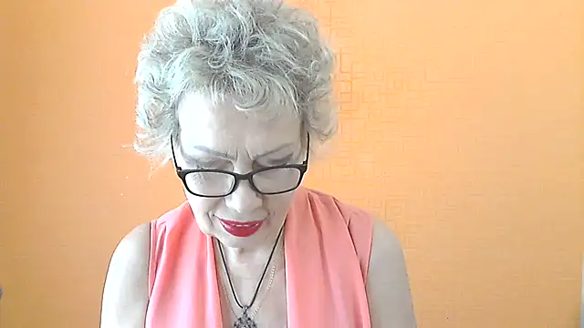Snapshot of NessyJenixs chatting on 06-28-26, 06:08 NessyJenixs online show from 06-28-26, 06:08
