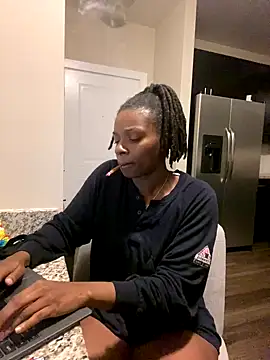 theprettysoles online show from 11-13-25, 02:32